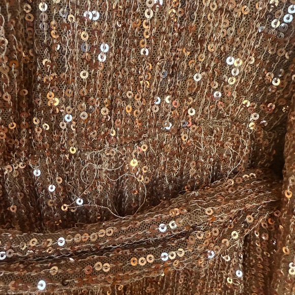 Mini long sleeve rose gold sequin dress - Picture 6 of 9